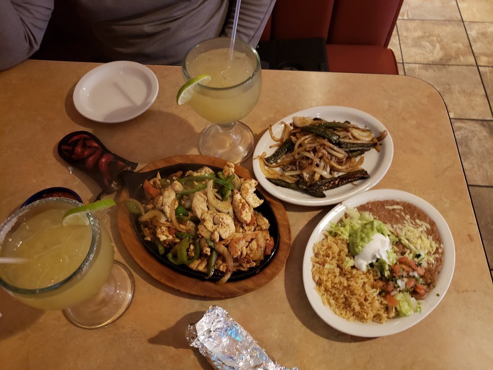 Las Maracas Mexican Restaurant